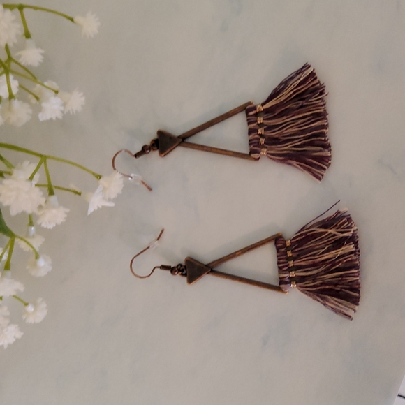 Vintage Style Tassel Earrings - Picture 5 of 5